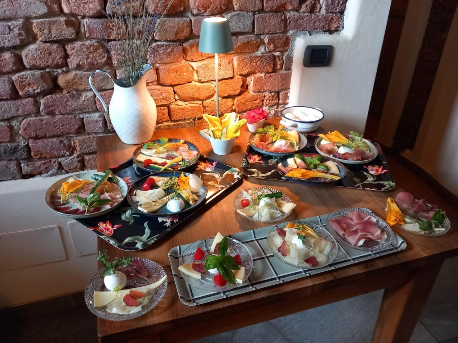 Agriturismo Cascina Pezzolo Лоди Экстерьер фото