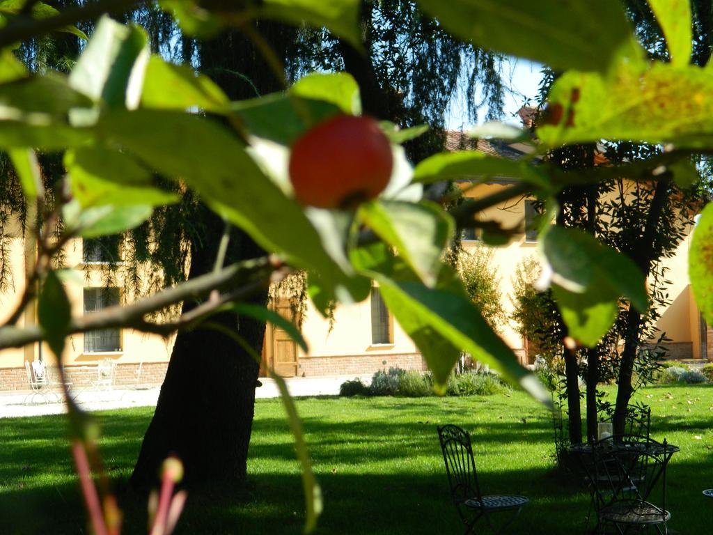 Agriturismo Cascina Pezzolo Лоди Экстерьер фото