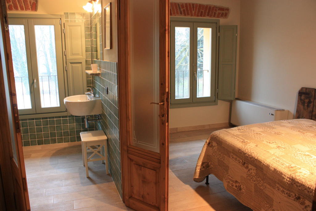 Agriturismo Cascina Pezzolo Лоди Экстерьер фото